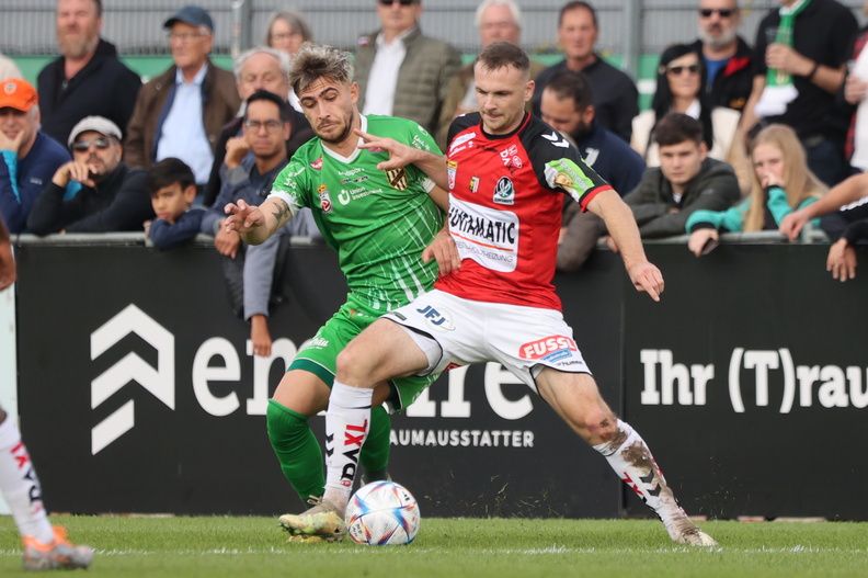 23.10.2022, AUT, Lustenau, Austria Lustenau vs SV Ried, Bundesliga Grunddurchgang, Im Bild Mikic (SVR), Photocredit R.Schröckelsberger BLG-2223-R13-ALU-SVR-8.jpg