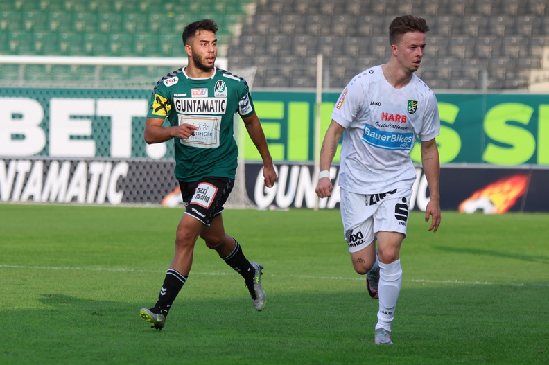 30.09.2023, AUT, SV Ried, Junge Wikinger vs SC Weiz, Regionalliga Mitte, Im Bild: Oghuzhan Özlesen (JWR), Fotocredit Reinhard Schröckelsberger SVR-JungeWikinger-Weiz-4.jpg