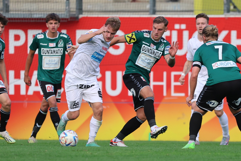 30.09.2023, AUT, SV Ried, Junge Wikinger vs SC Weiz, Regionalliga Mitte, Im Bild: Nikola Stosic (JWR), Fotocredit Reinhard Schröckelsberger SVR-JungeWikinger-Weiz-18.jpg