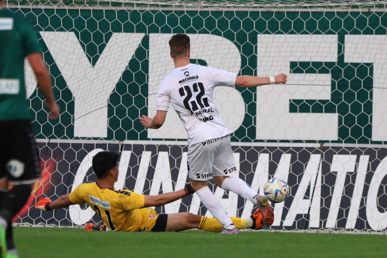 30.09.2023, AUT, SV Ried, Junge Wikinger vs SC Weiz, Regionalliga Mitte, Im Bild: Shaoziyang Liu (JWR), Fotocredit Reinhard Schröckelsberger SVR-JungeWikinger-Weiz-20.jpg