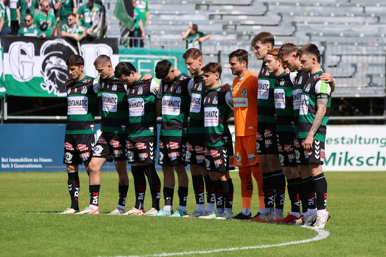 05.05.2024, AUT, Wien, Vienna vs SV Ried, 2.Liga, Im Bild: SV Ried vor dem Anpfiff, Fotocredit Reinhard Schröckelsberger SVR-2324-R26-Vienna-SVRied.jpg
